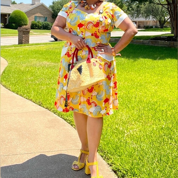 NWT Unique Vintage Mustard & Red Rooster Print Fit & Flare Dress Sz 2X/18 - Picture 2 of 16